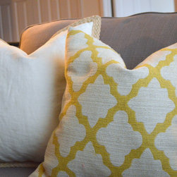 Accessories - Decorative Pillows