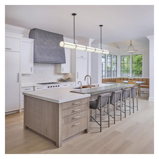 Highland Park Prestige - Transitional - Kitchen - Chicago - by Wood ...