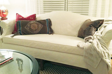 Living room photo in San Diego