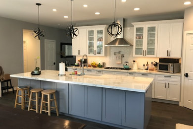 Kitchen - kitchen idea in Orange County