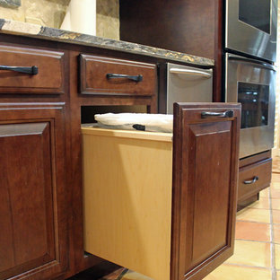 Traditional Rustic Kitchen Design