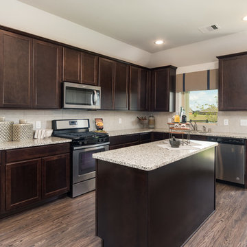 Houston, Texas | Lago Mar - Journey Horizon Kitchen