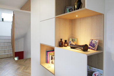Design ideas for a modern storage and wardrobe in Strasbourg.