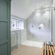 Red House Wetsuit Room