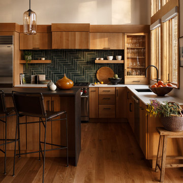 A Wayland Mid-century refuge
