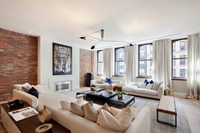 Living room photo in New York