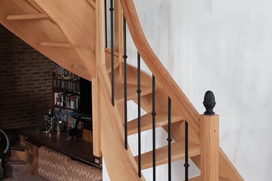 Inspiration for a timeless staircase remodel in Lille