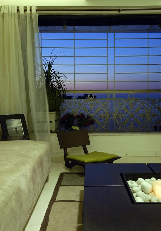 Minimal Living.