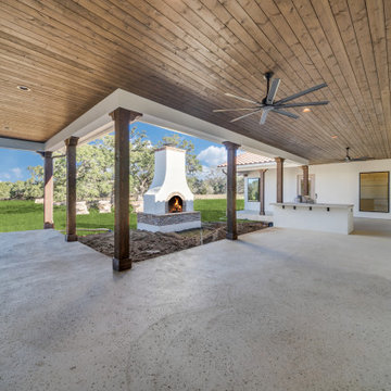 Spanish: 3,430 ft², 4 BR/3.5 BA/1 ST