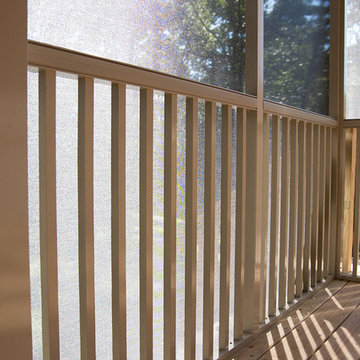 Screen room and Front Entry