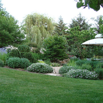Traditional Design Blended With Nature