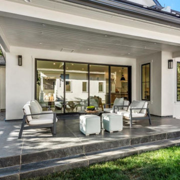 Contemporary Farmhouse