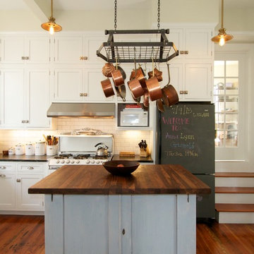 Semi-Custom Kitchen Cabinets in Oakland