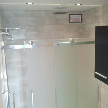 MODERN BATHROOM