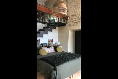 Rustic elegance: transforming an old garage into a Provencal Master Suite
