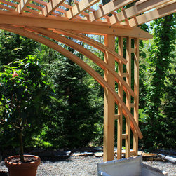 Contemporary Cantilevered Pergola - Pergolas