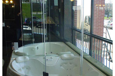 Modernes Badezimmer in Toronto