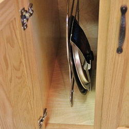 Iowa Oak Kitchen - Kitchen Cabinetry