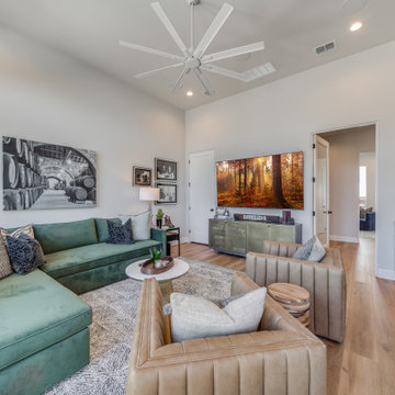 Modern European: 3,830 ft², 4 BR/3 BA/1 ST