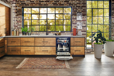 Example of a home bar design in New York