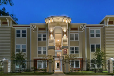 Arts and crafts exterior home photo