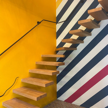 Escalier bois marches suspendues