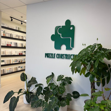 Hayward-Puzzle 's Office