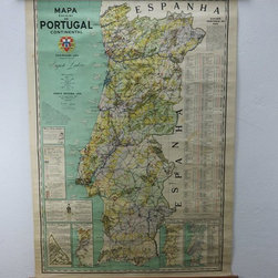 Mapa escolar Portugal papel sobre tela. A&ntilde;os 70. - Prints And Posters