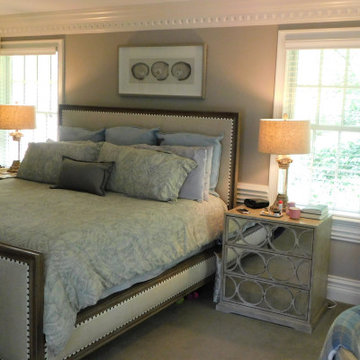 COZY TRANSITIONAL MASTER SUITE