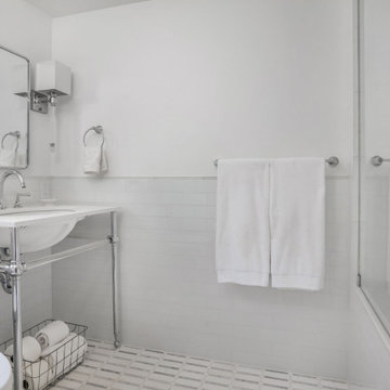 Boutique Co-Op Renovation In Manhattan At 230 E 50th St