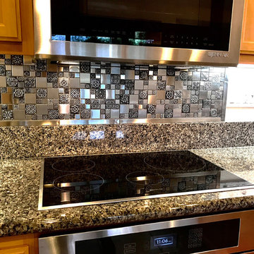 Eden Mosaic Tile Installations: Roman Pattern Stainless Steel/Pewter Tile