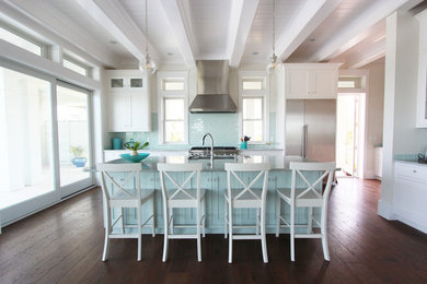 Inspiration for a timeless kitchen remodel in Jacksonville