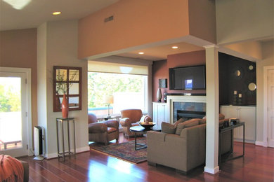 Transitional living room photo in Baltimore