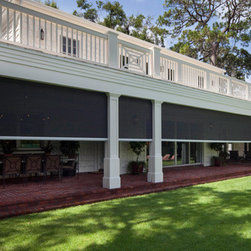 Executive Phantom Screens - Outdoor Umbrellas