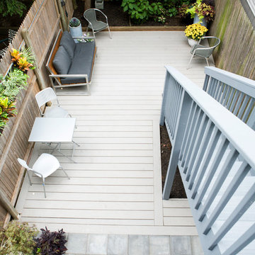 Minimalist Narrow City Garden