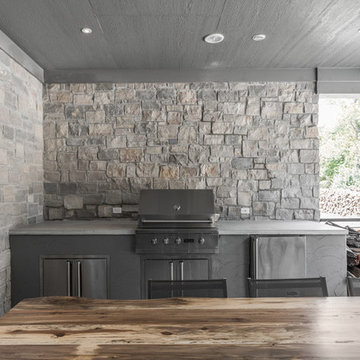 Outdoor Kitchen