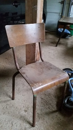 Relooking vieilles chaises (bistro / d'école)