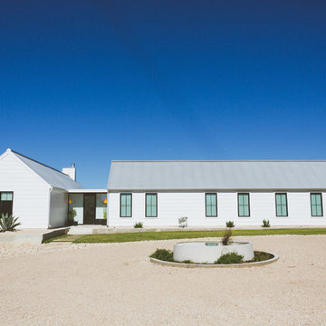 My Houzz: Couple Build Their Dream Modern-Farmhouse-Style Home