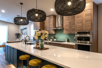 Example of a minimalist kitchen design in Phoenix