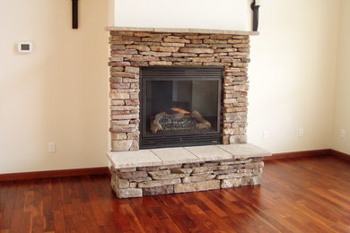 Cottage family room photo in Seattle