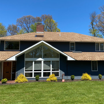 Roslyn Heights Siding - Midnight Surf & Terra Rosa | Alpha Windows & Siding