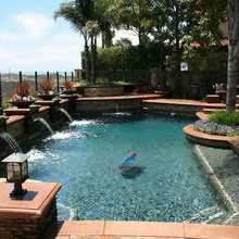 swimming pool / spa