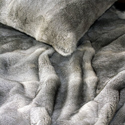 Miyabi Casa - Look - Double Thickness Rabbit Fur Throw - Throws