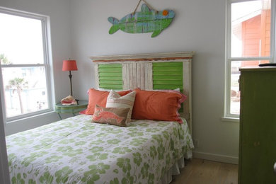 Island style bedroom photo in Austin