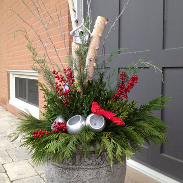 Outdoor/Christmas Urns