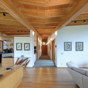 Ridge House | View Towards Entrance