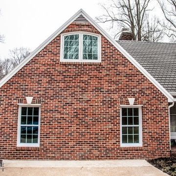 Clifton, VA: Convert garage to an in-law suite