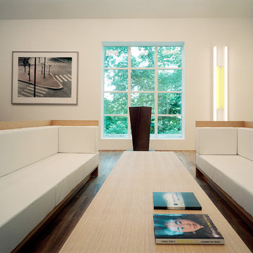 Villa J