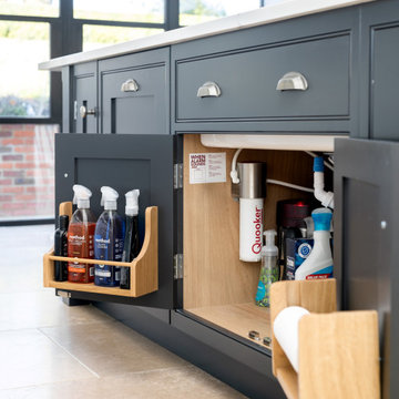 Timeless Elegance In-Frame Cockbead Shaker Kitchen