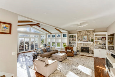 Transitional family room photo in Baltimore
